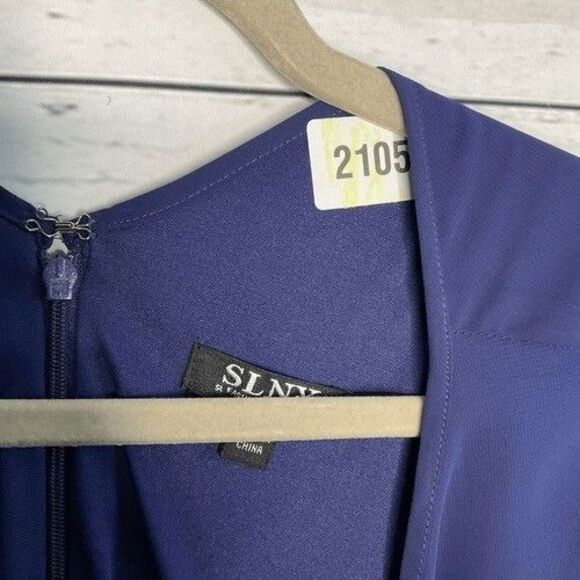 NWT SLNY Cape-Like Sleeve Knee Length Evening Shift Dress Women Size 4 Purple - Picture 7 of 12